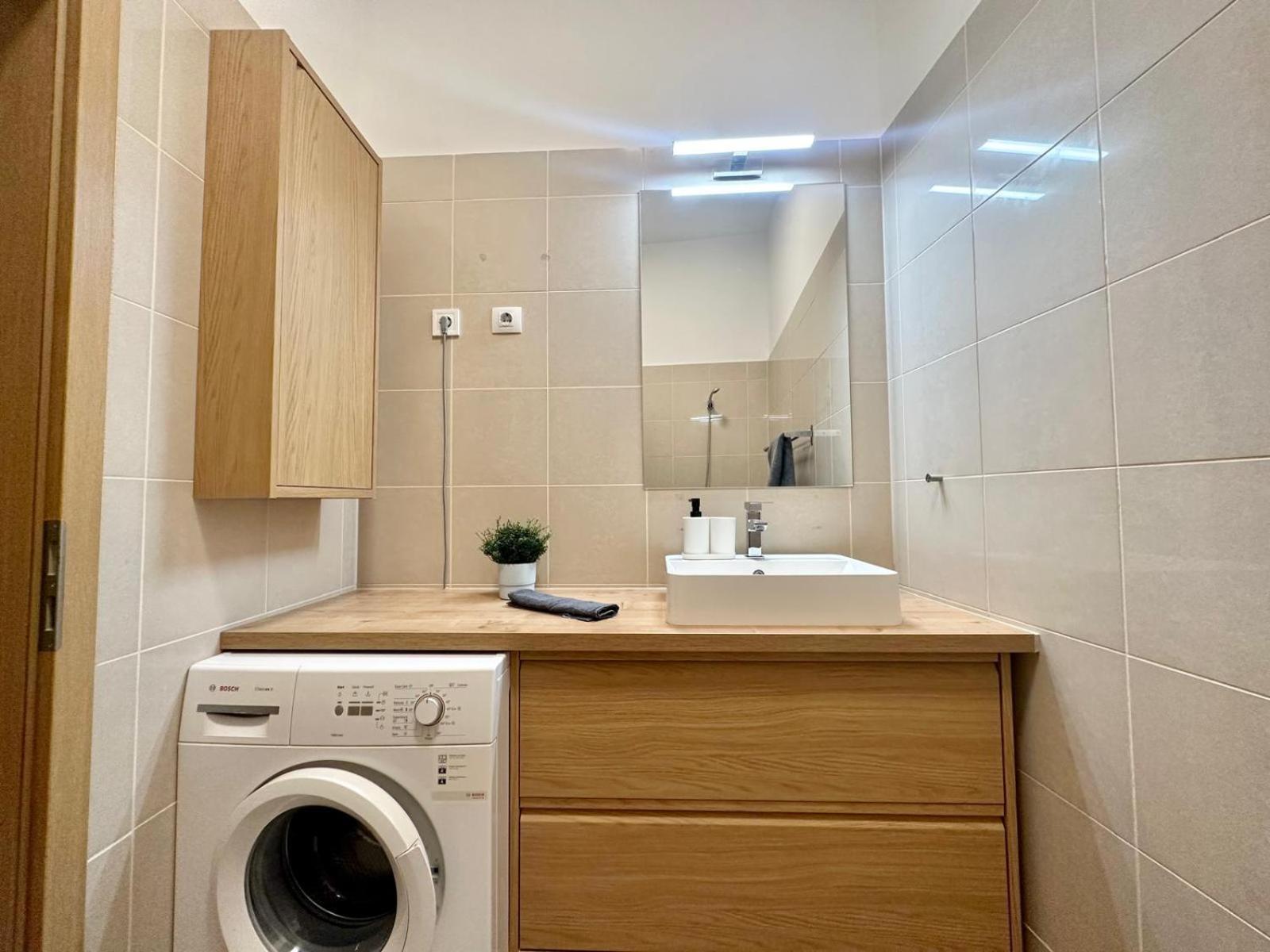 Gatsby Design Apartment By Chivi In Gozsdu #Freeparking Apartment *